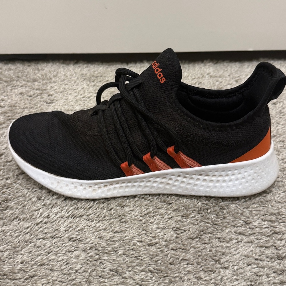 Adidas Women’s cloud foam comfort sneakers